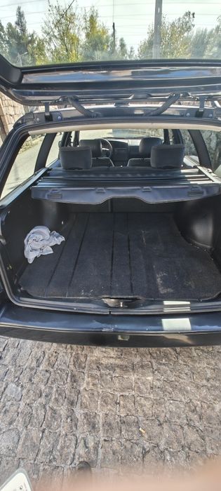 Volkswagen Passat 1.9 TDi APENAS 143 MIL KMS foto 4