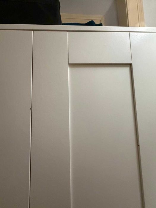 Roupeiro Ikea BRIMNES em bom estado