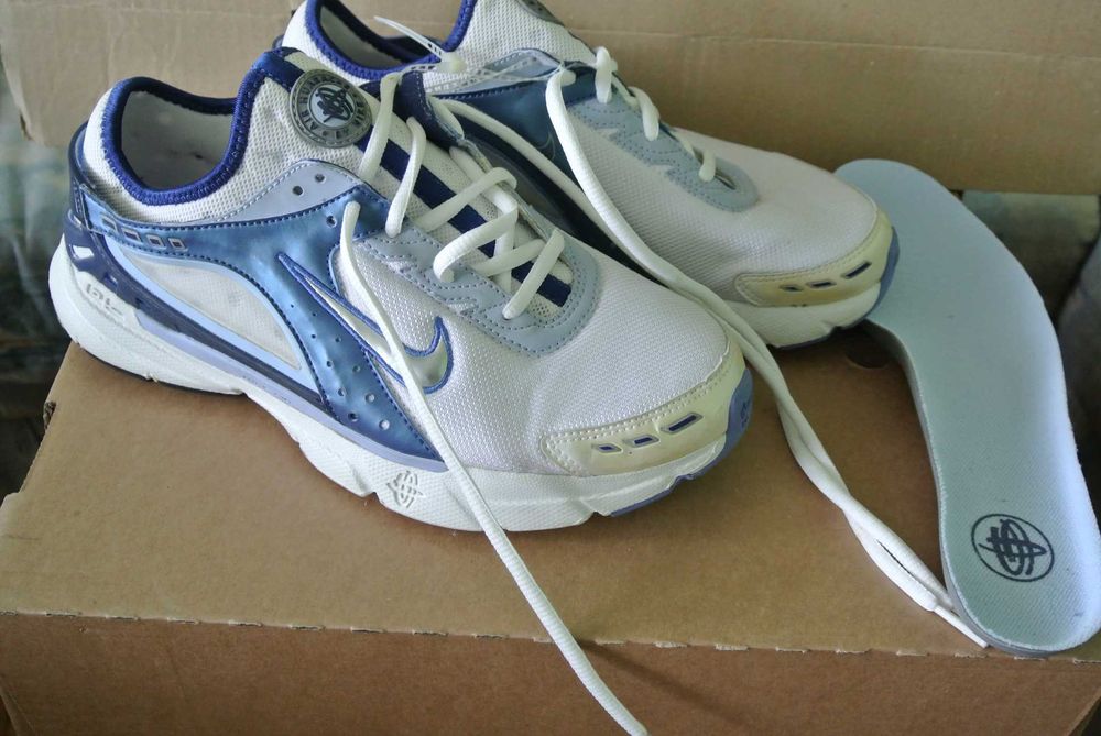 buty Puma rozm 40 dl wkl 25,5 cm