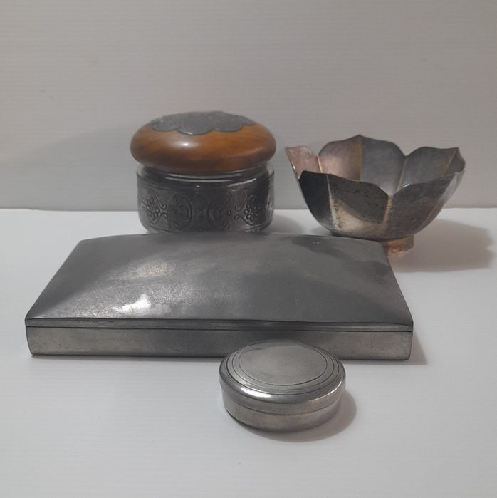 4 peças antigas em e com estanho