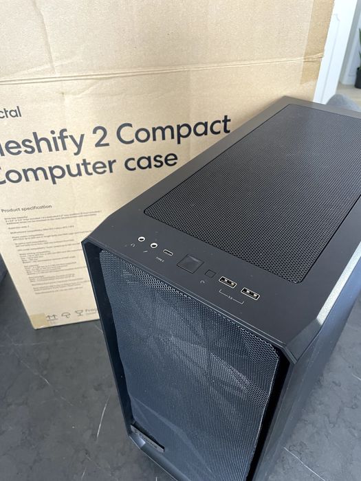 Caixa Torre Fractal Meshify 2 Compact Dark Grey