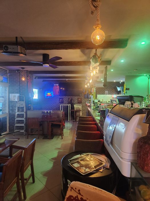 Trespasse Sports café