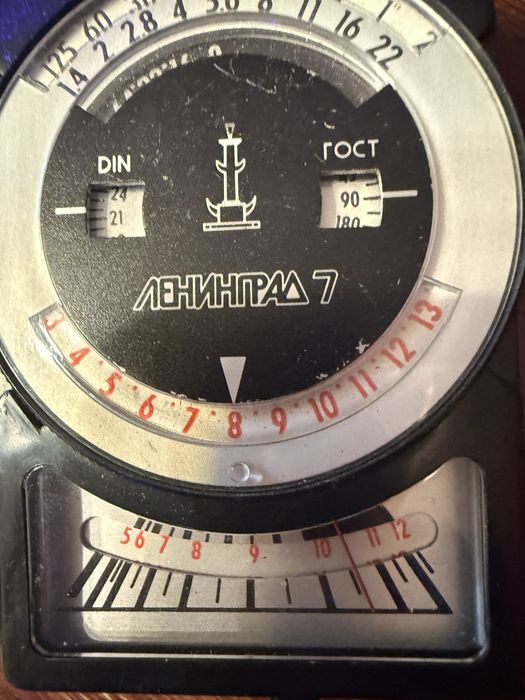 ЛЕНИНГРАД-7 (Leningrad-7), klasyczny radziecki światłomierz selenowy