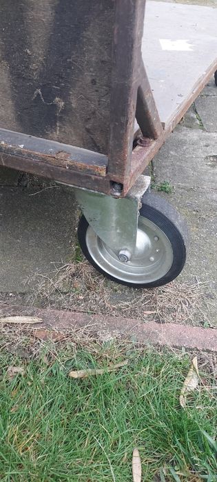 Wózek transportowy Duży Solidnie wykonany.