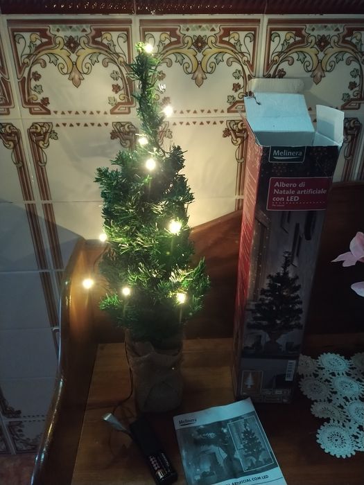 Árvore de Natal com LED's casa quarto apartamento vivenda escritório.