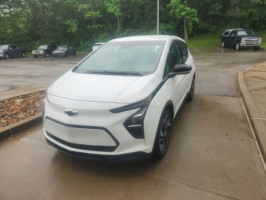 Chevrolet Bolt EV 2LT      2023