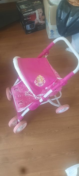 Игрушечная коляска