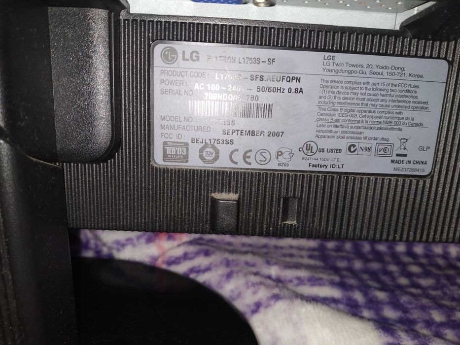 Monitor LG Flatron 17`