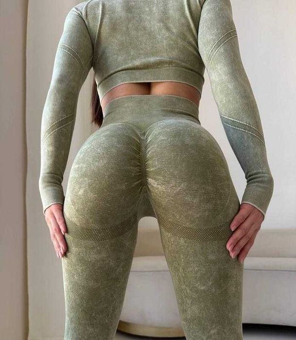 Костюм для фітнесу