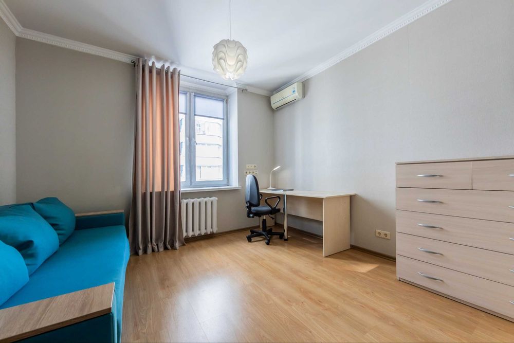 Продам квартиру 125 кв.м. 4х кімн. Харківське шосе 152 Програми