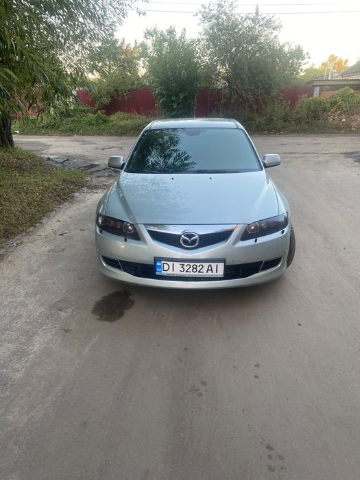 Легковий автомобіль MAZDA