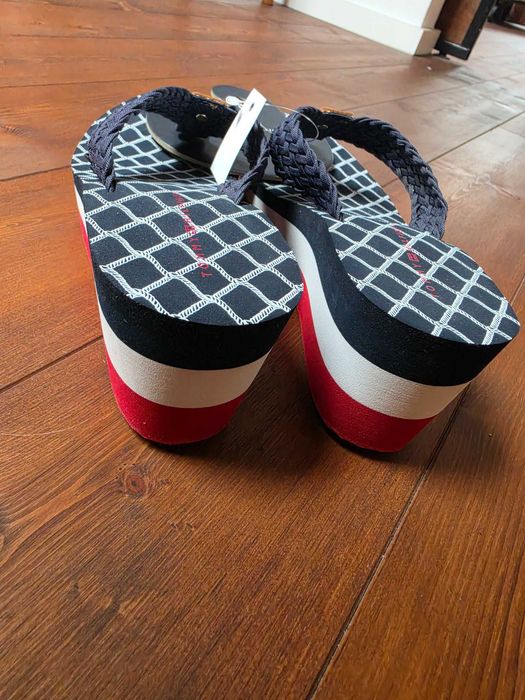 Japonki Tommy Hilfiger 39