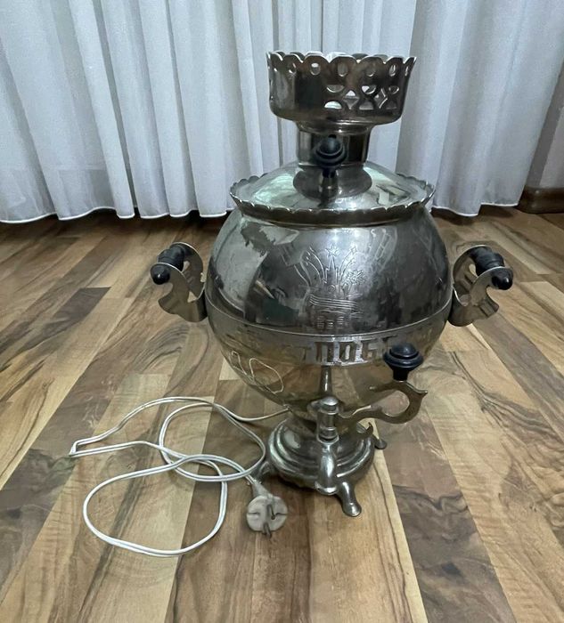 Самовар электрический 45 лет Победы Самовар електричний