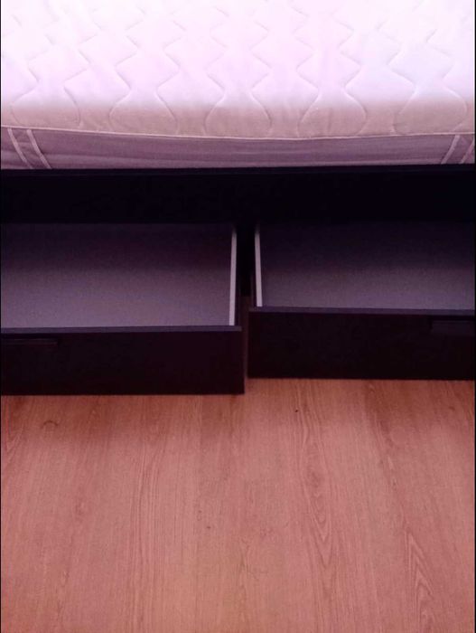 Cama BRIMNES ikea (140x200cm) C/ Estrado e Colchão