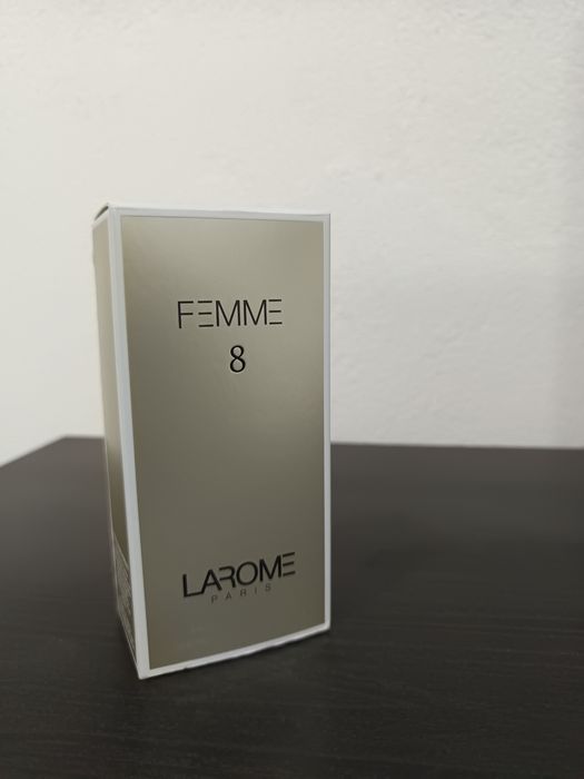 Larome Paris 8 EDP 100ml = Chanel N5
