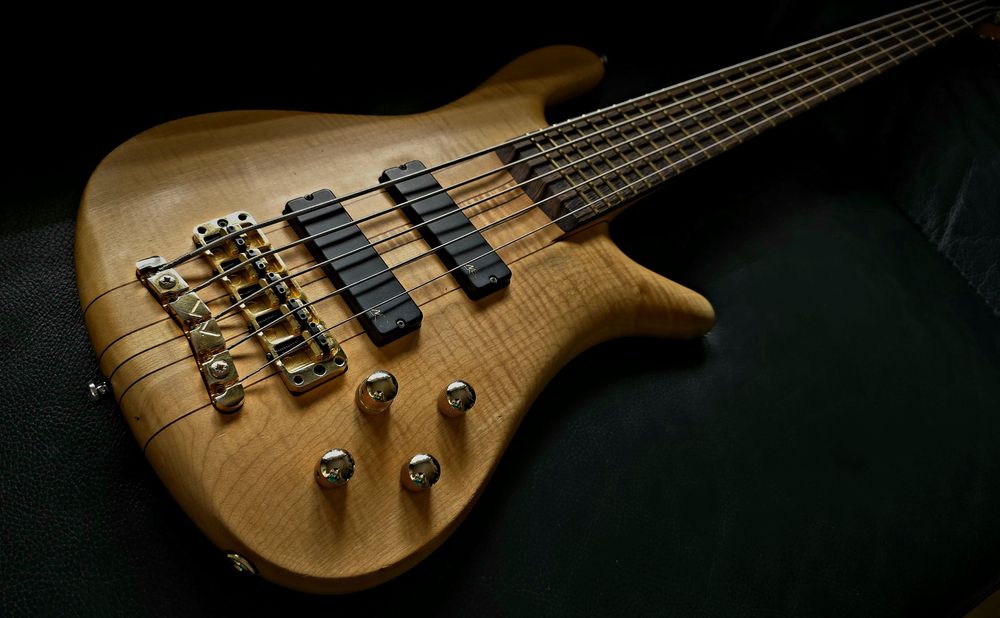 Warwick Streamer Stage 5 strun Bass Broad Neck basowa