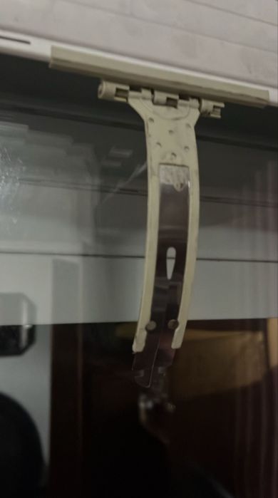 Manutenção e Reparação em Estores Eléctricos