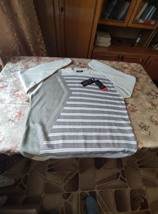 Чоловічий светр,новий,з єтікеткою! 52 розмір!