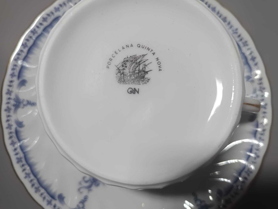 Chávena Quinta Nova — Elegância da porcelana portuguesa