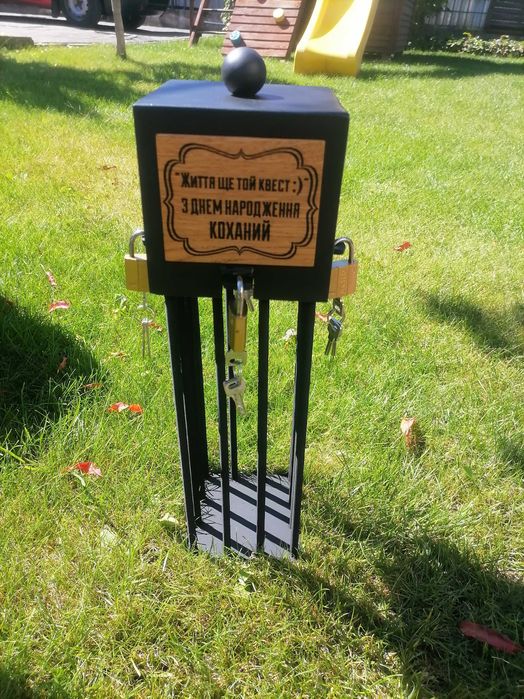 Подарунок який вражає, сейф-футляр