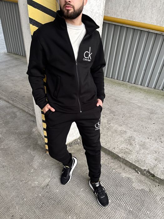 Костюм від calvin klein