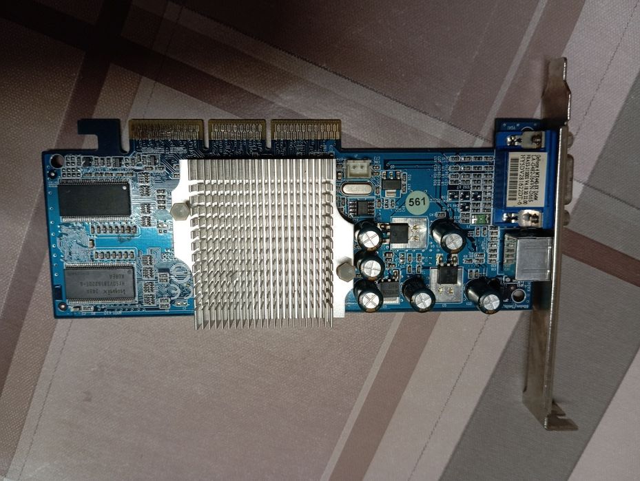 Old DDR Graphics Cards64309923952129122