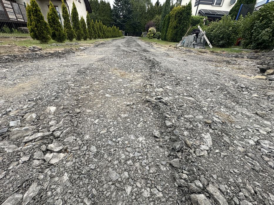 Kamień czarny Kamień na drogi dojazdowe Dostawa kamienia Berga Niesort