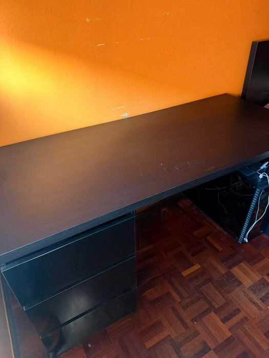 Conjunto de quarto ( 4 moveis )