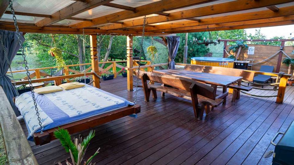 BANIA-BALIA-JACUZZY/SAUNA                         
 Chata w Józefkowie