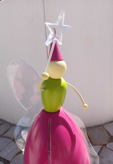 Candeeiro rosa "Fada madrinha" para quarto de menina