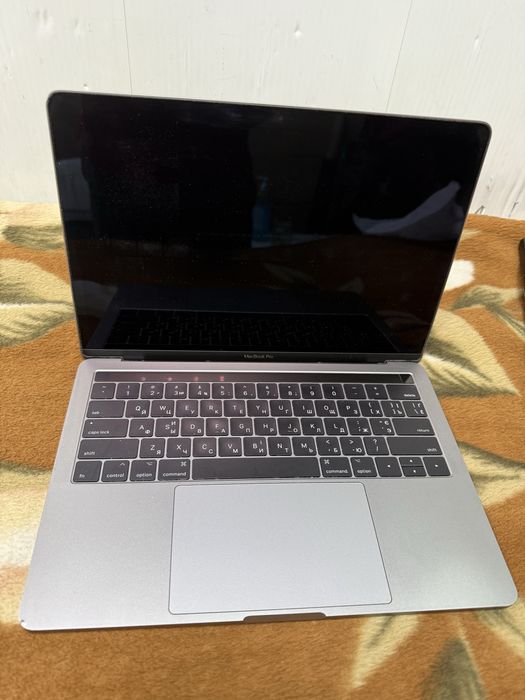 MacBook Pro A1706 i5/8Gb/SSD 256GB Touch Bar