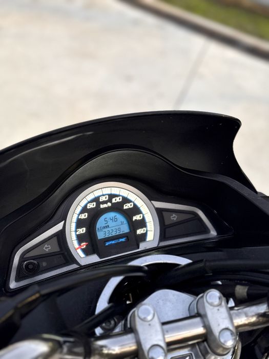 Honda PCX - ÓTIMO ESTADO