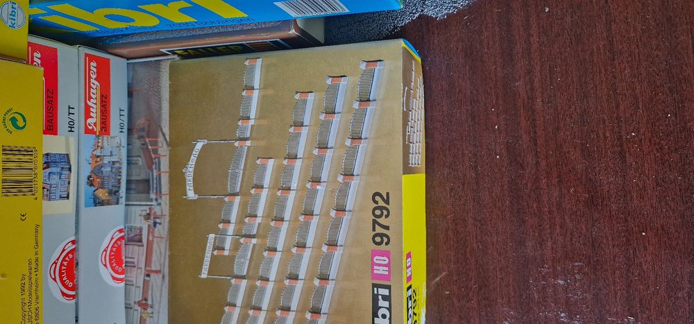 Maquetes comboios venda vario material preços  pelo telefone