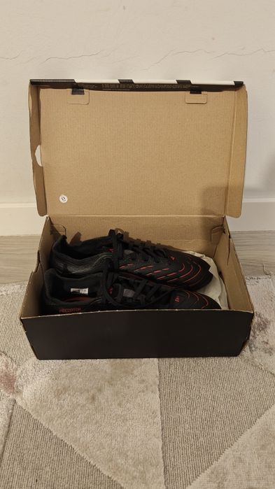 Chuteiras Adidas Predator League MG - 39 1/3