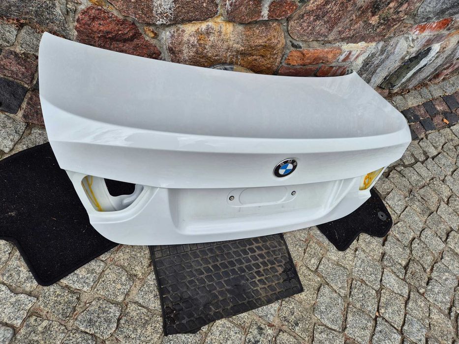 bmw e90 lci sedan klapa tylna bagażnika tył biała ALPINWEISS 3