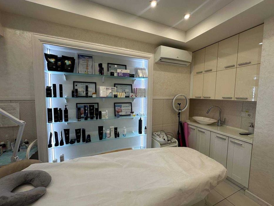 Продаж салону 54м2 з орендарями. Ремонт. ЖК ''Буча Квартал''. ID:313