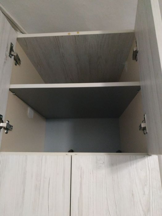 Шафа для зберігання одягу