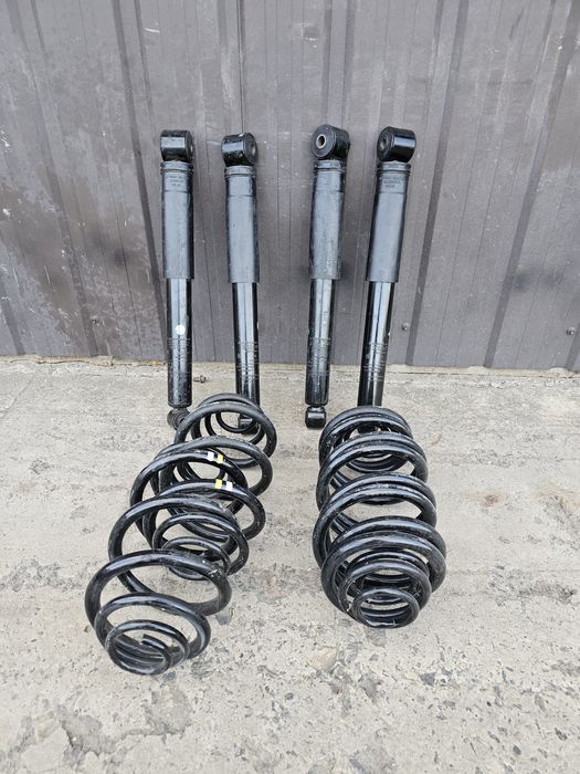 Амортизатор Трафік пружина Віваро Амортизатори Прімастар стойки Трафик