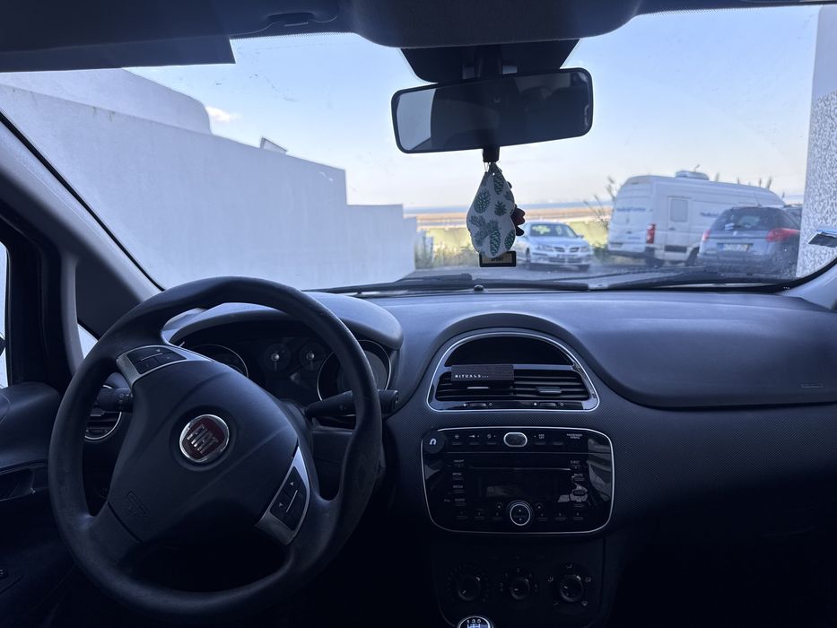 Fiat Punto Preto foto 2