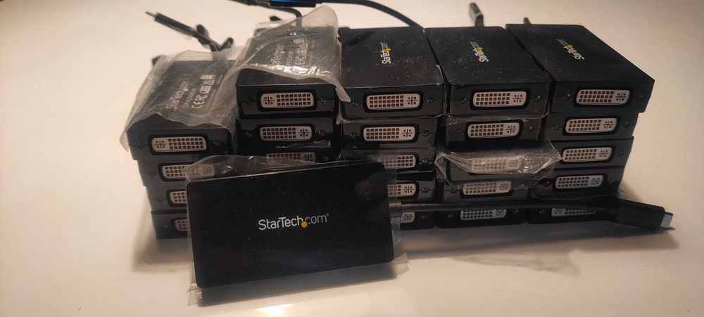 27 SZTUK - StarTech.com USB-C Adapter 4K 30Hz, USB C na HDMI/DVI/VGA