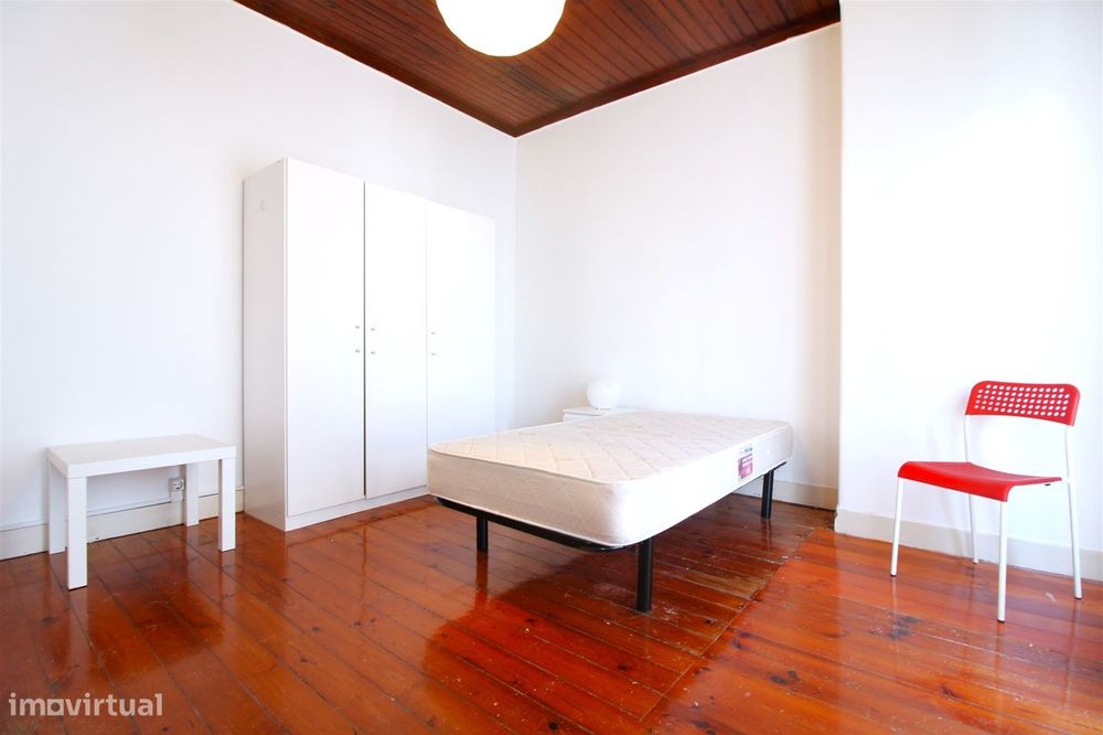 Quarto com varanda Pólo I