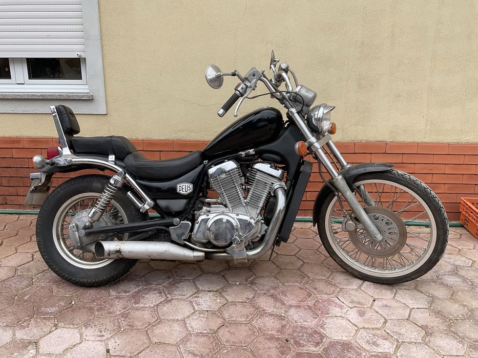 Suzuki Intruder VS 800