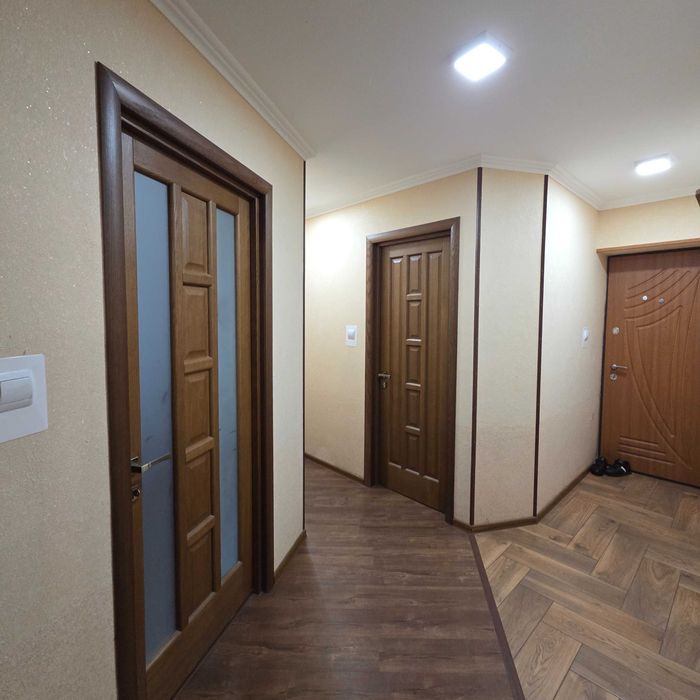 Продаж 2 к. квартири в центрі Сваляви
