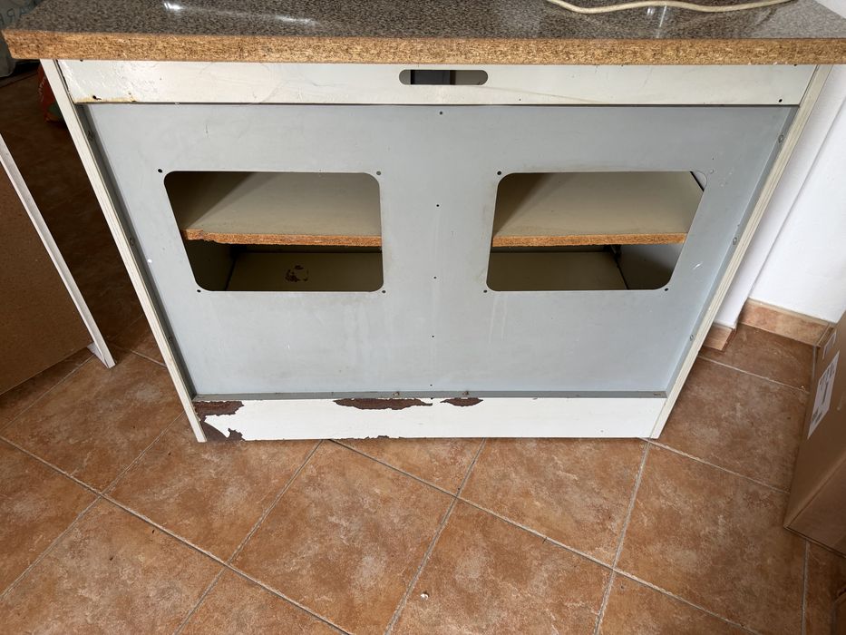 Móvel de duas portas