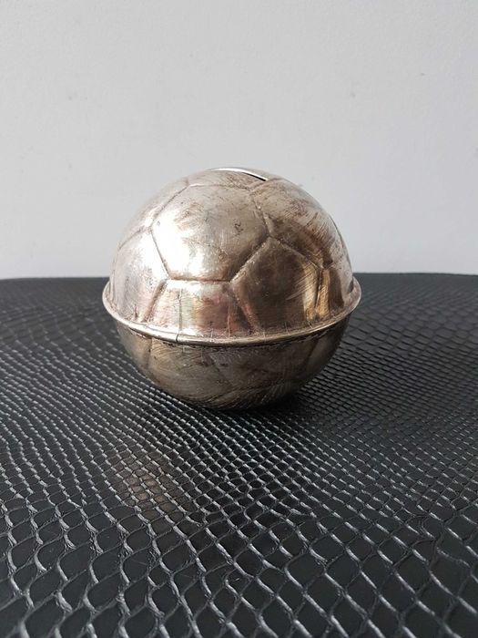 Vintage Antyczna posrebrzana skarbonka piłka nożna