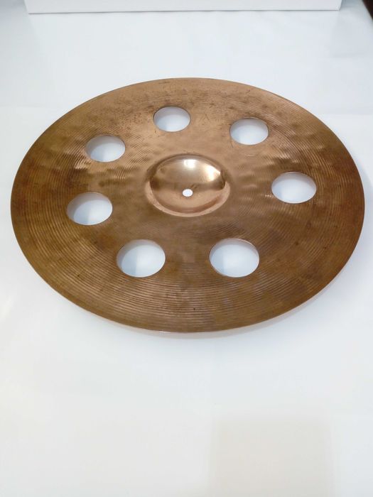 Sabian  Chinese /41cm / 7 Buracos