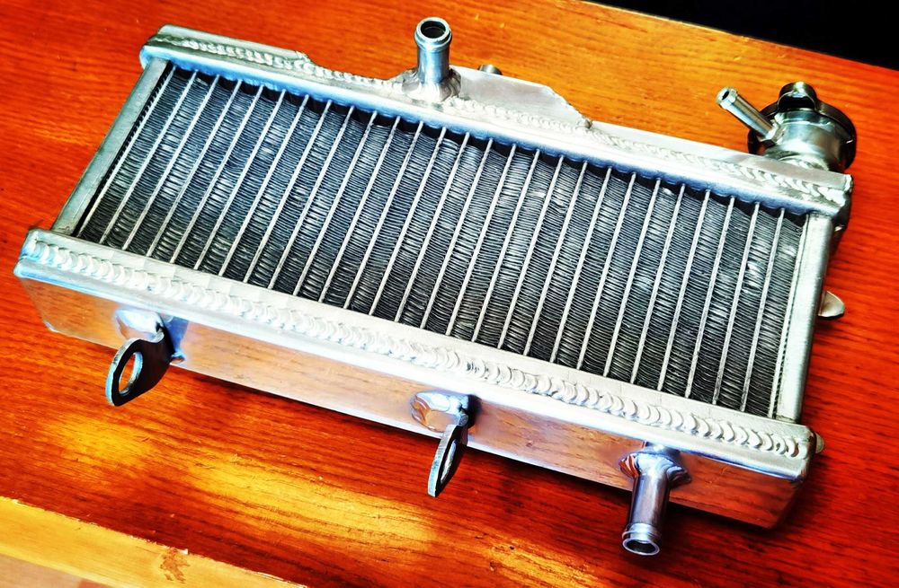 Radiador de Aluminio Honda NSR NS1