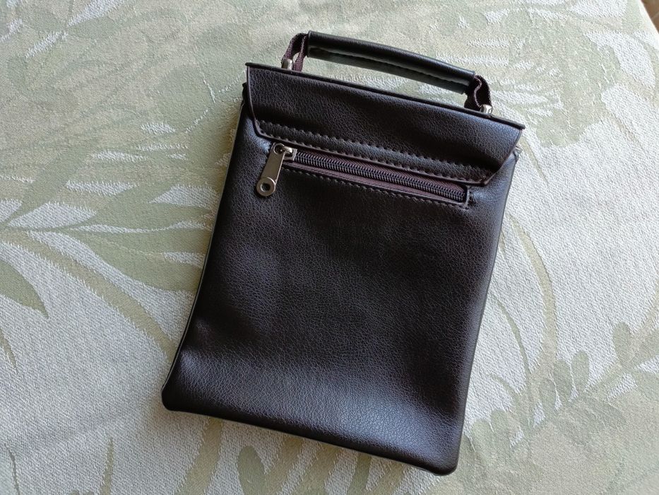 Продам барсетку сумку