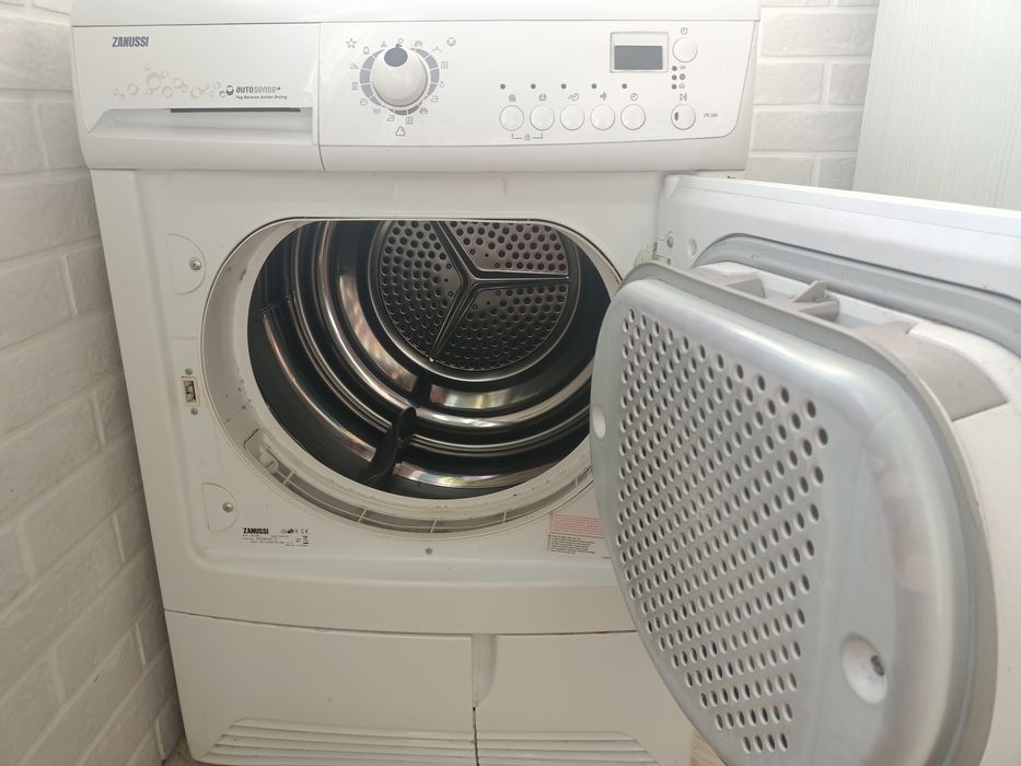 Сушильна машина ZANUSSI ZTE 285