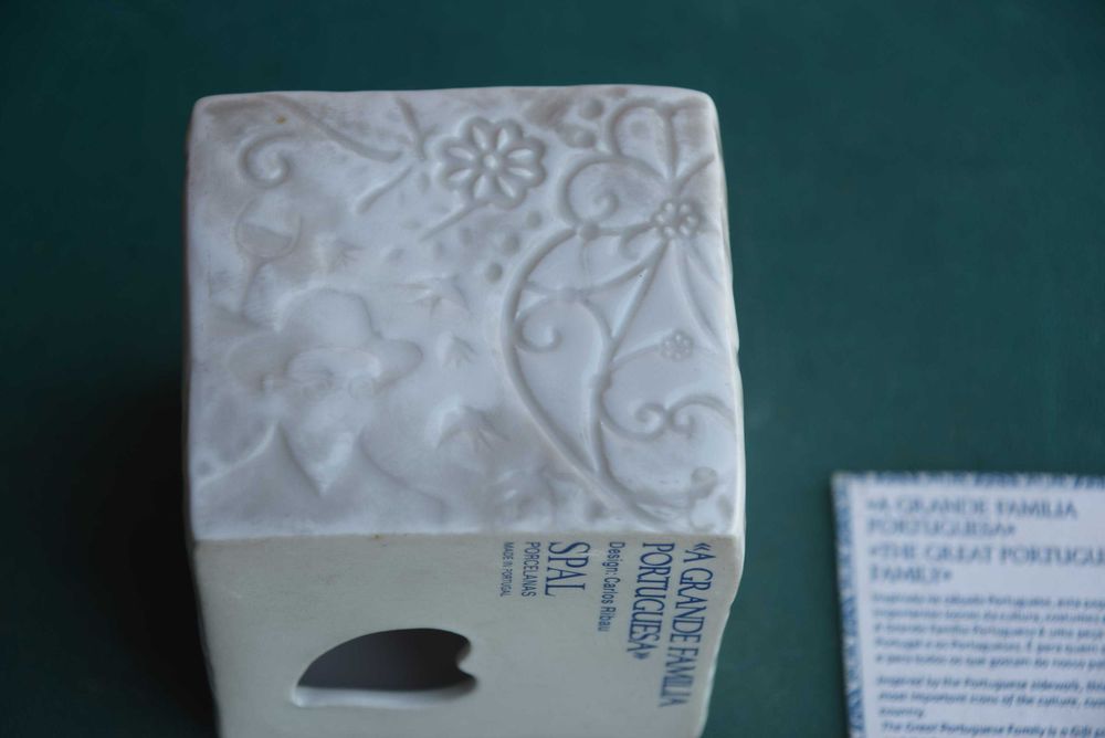 Cubo loiça biscuit "Grande Família Portuguesa